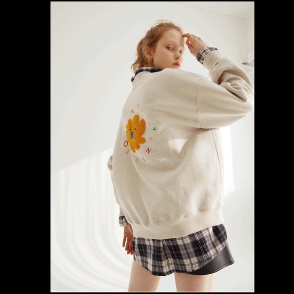 NWT-OUI MAIS NON Little Lion Sweatshirt - Picture 4 of 16